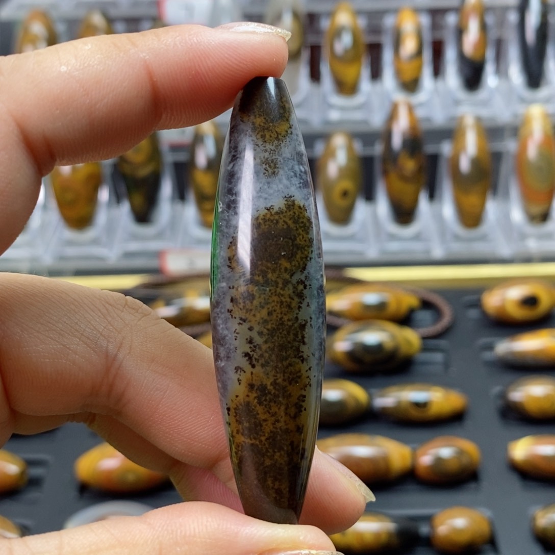 玛瑙/玉髓颈饰合金