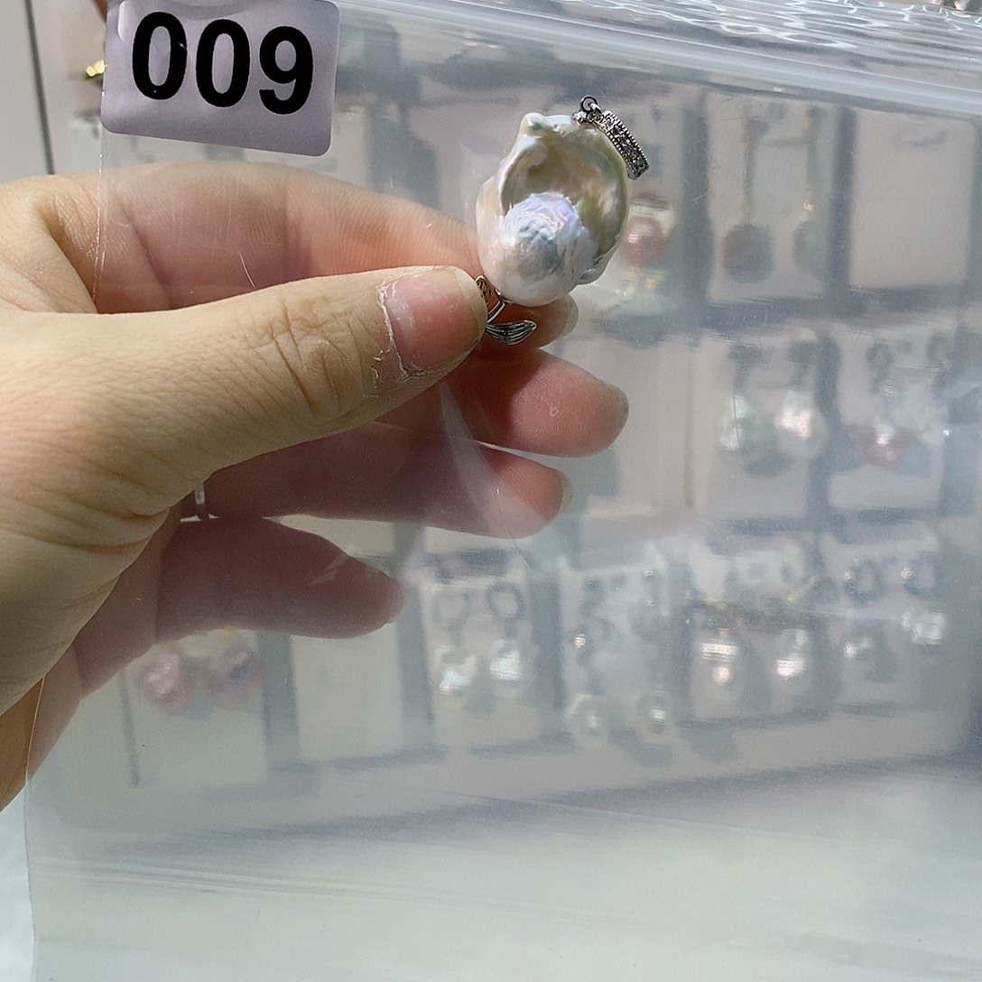 淡水珍珠颈饰合金