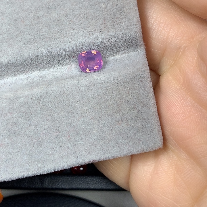 蓝宝石裸石1.04ct无烧紫蓝宝