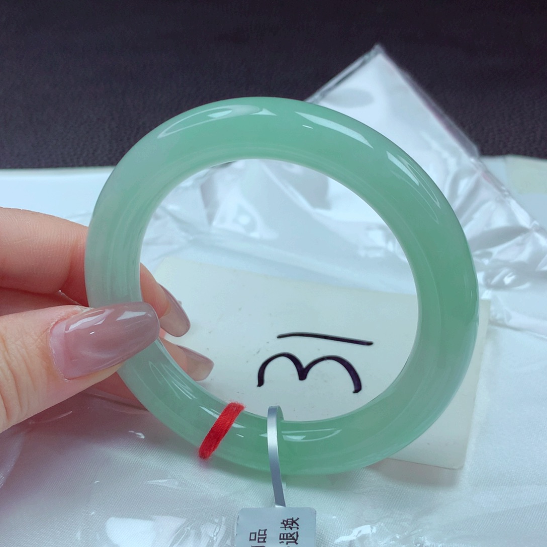 翡翠手镯未镶嵌手镯56