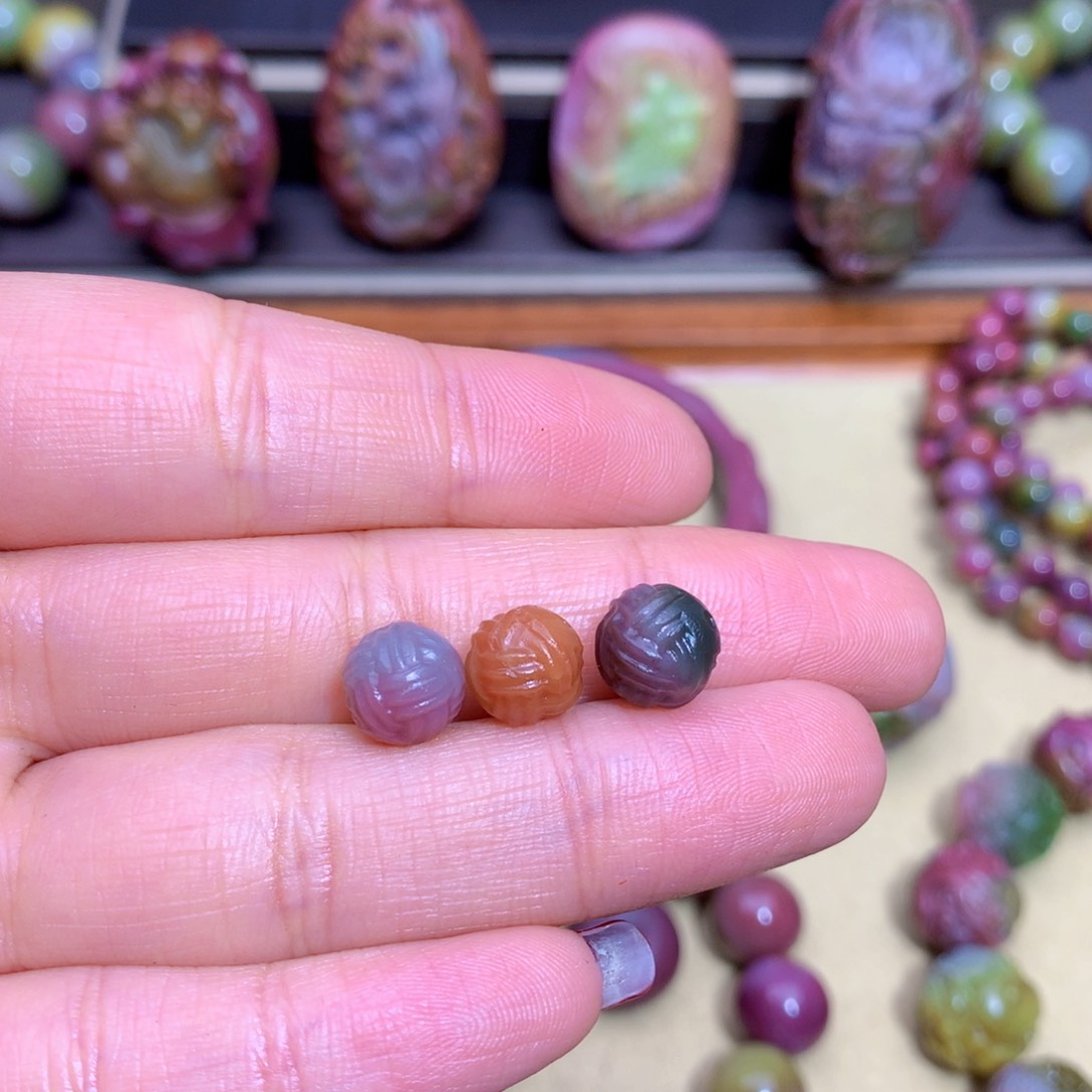 玛瑙挂件未镶嵌盐源