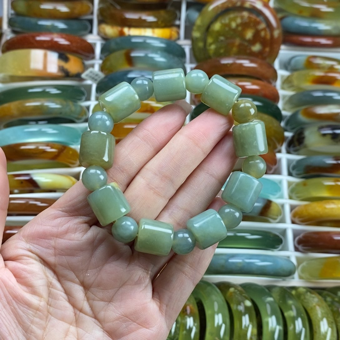 未镶嵌蛇纹石玉手镯