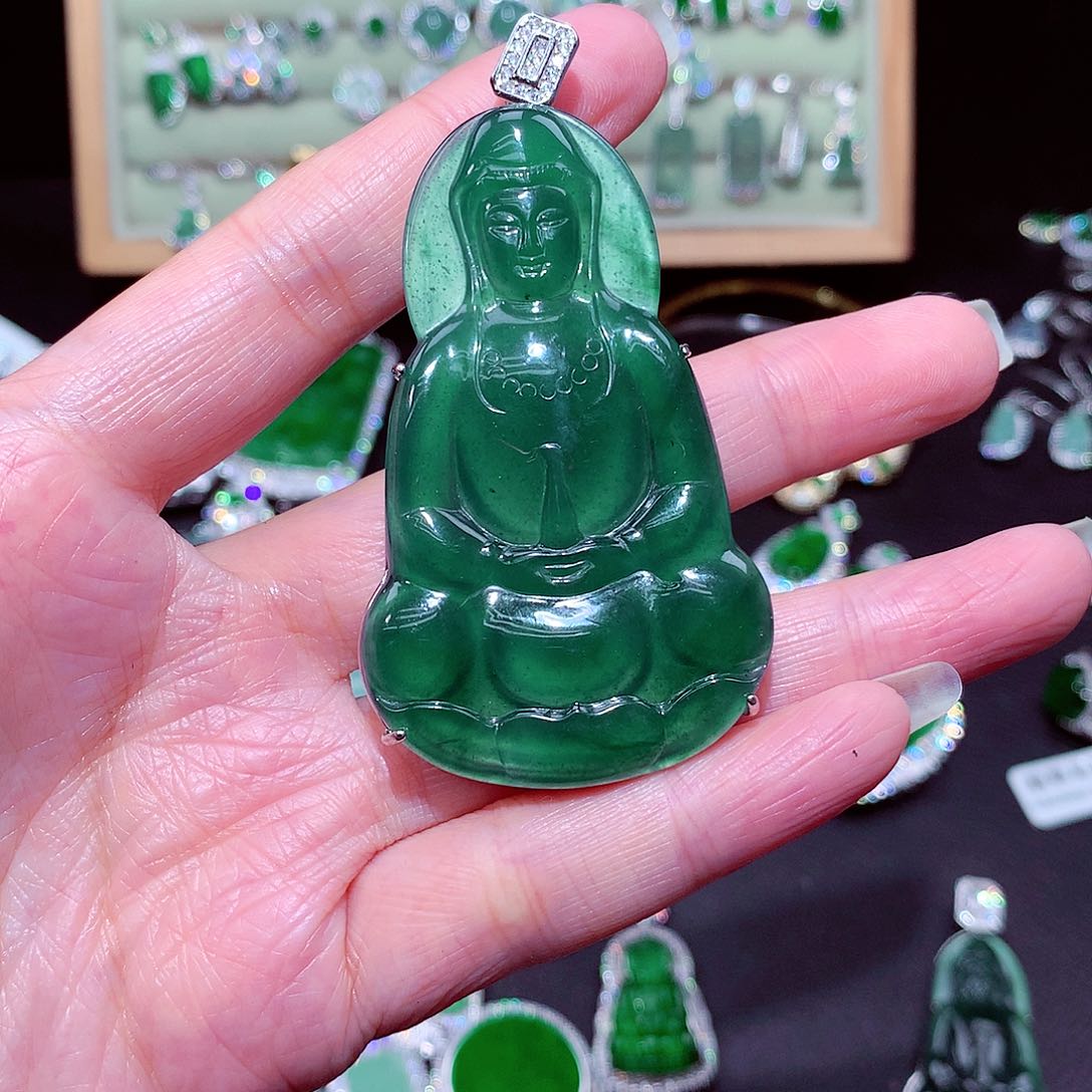 【闪购商品】翡翠吊坠(不含链)未镶嵌