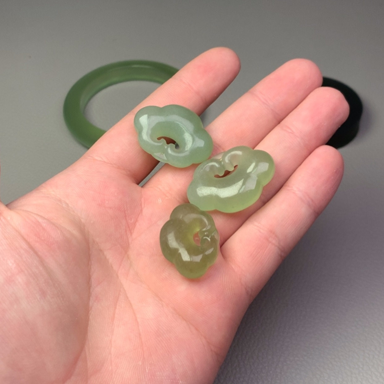 【闪购商品】未镶嵌蛇纹石玉岫玉