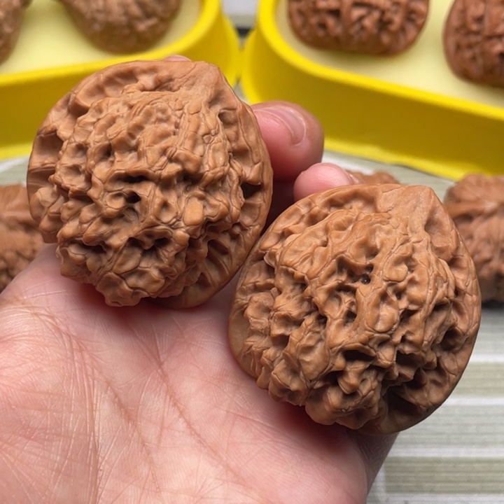 文玩核桃吊坠43官帽