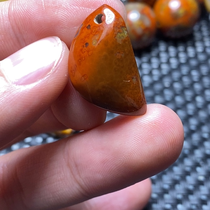 玛瑙/玉髓颈饰未镶嵌