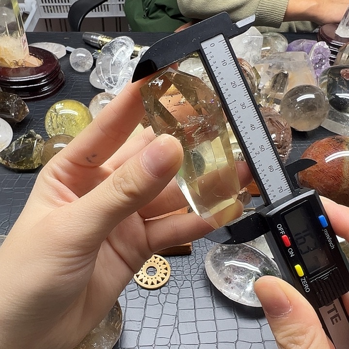 未镶嵌水晶珠宝半成品177水晶