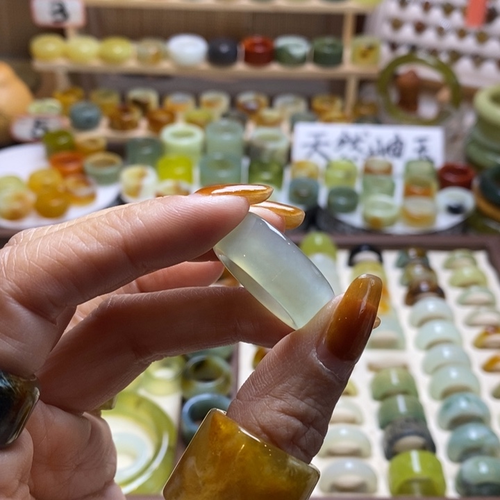 三***张岫玉未镶嵌戒圈岫玉精品指环