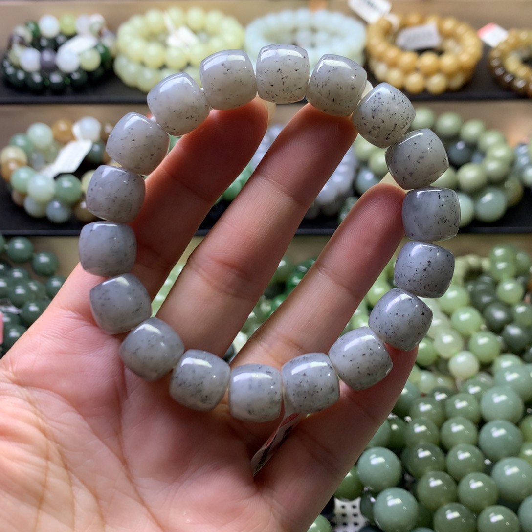 手串未镶嵌和田玉