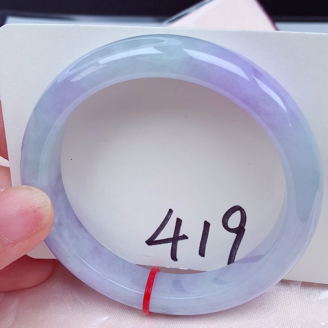 翡翠手镯未镶嵌翡翠