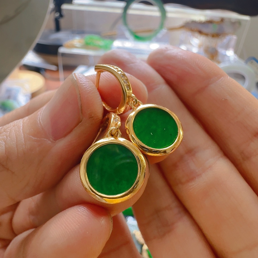 翡翠未镶嵌颈饰翡翠240