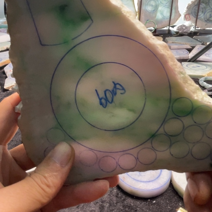 难***涂定制翡翠未镶嵌手镯