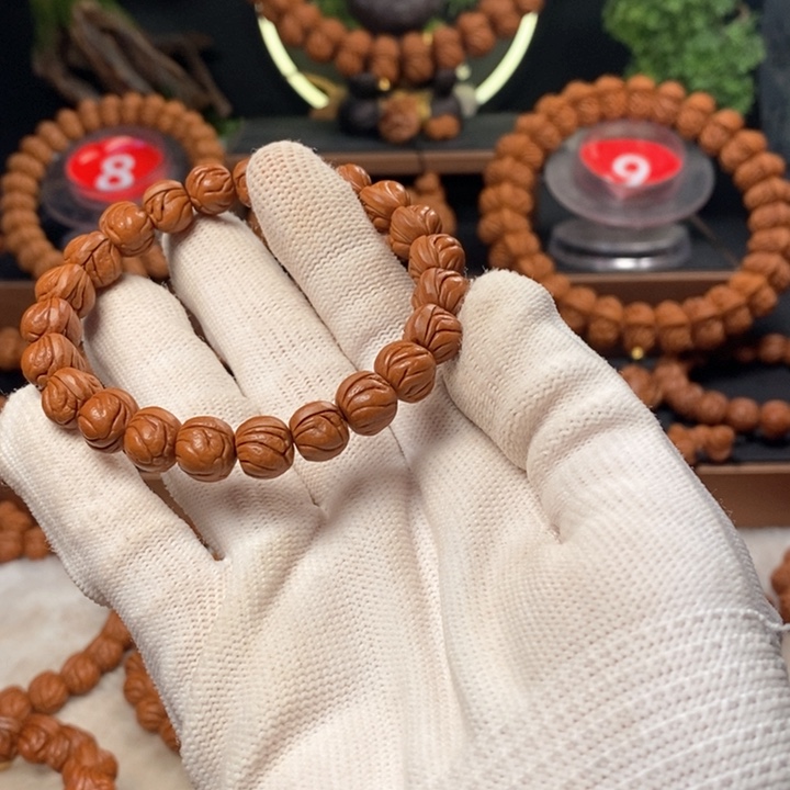 桃核吊坠阿*?秦岭龙纹