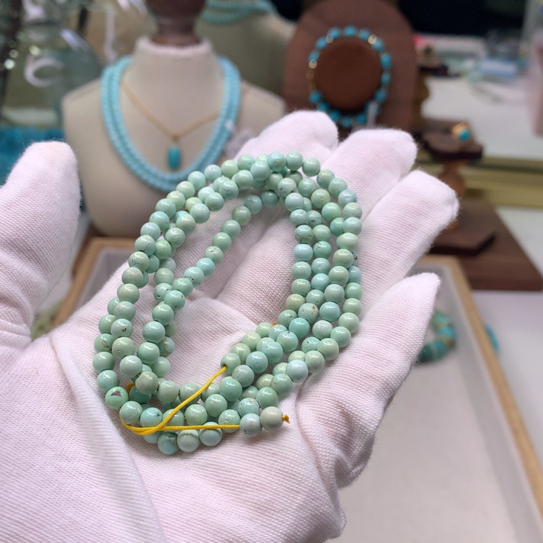 绿松石配饰未镶嵌