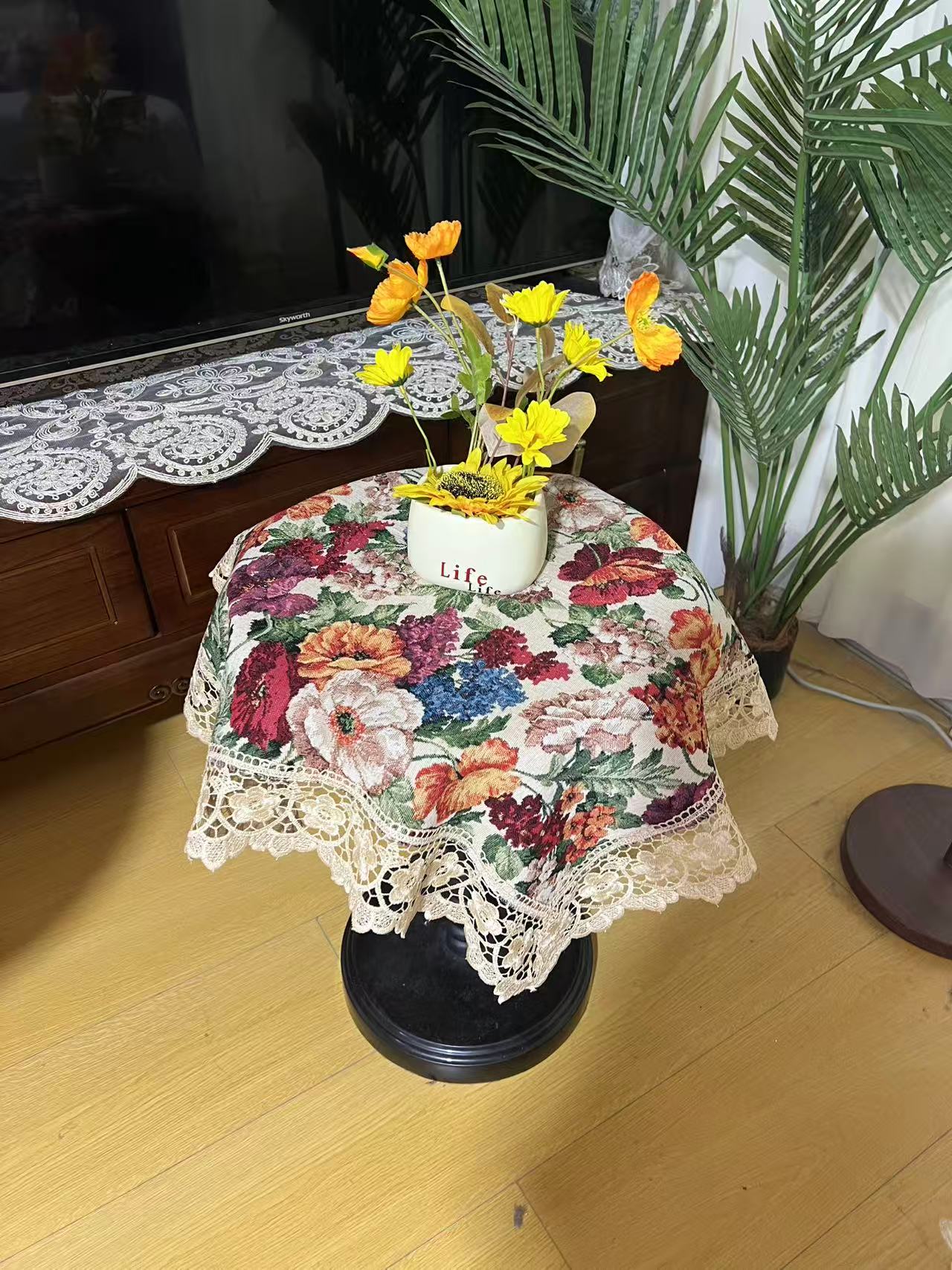 ZN102-83棉麻交织布【75*75】米白色百花齐放水溶边桌布茶几布