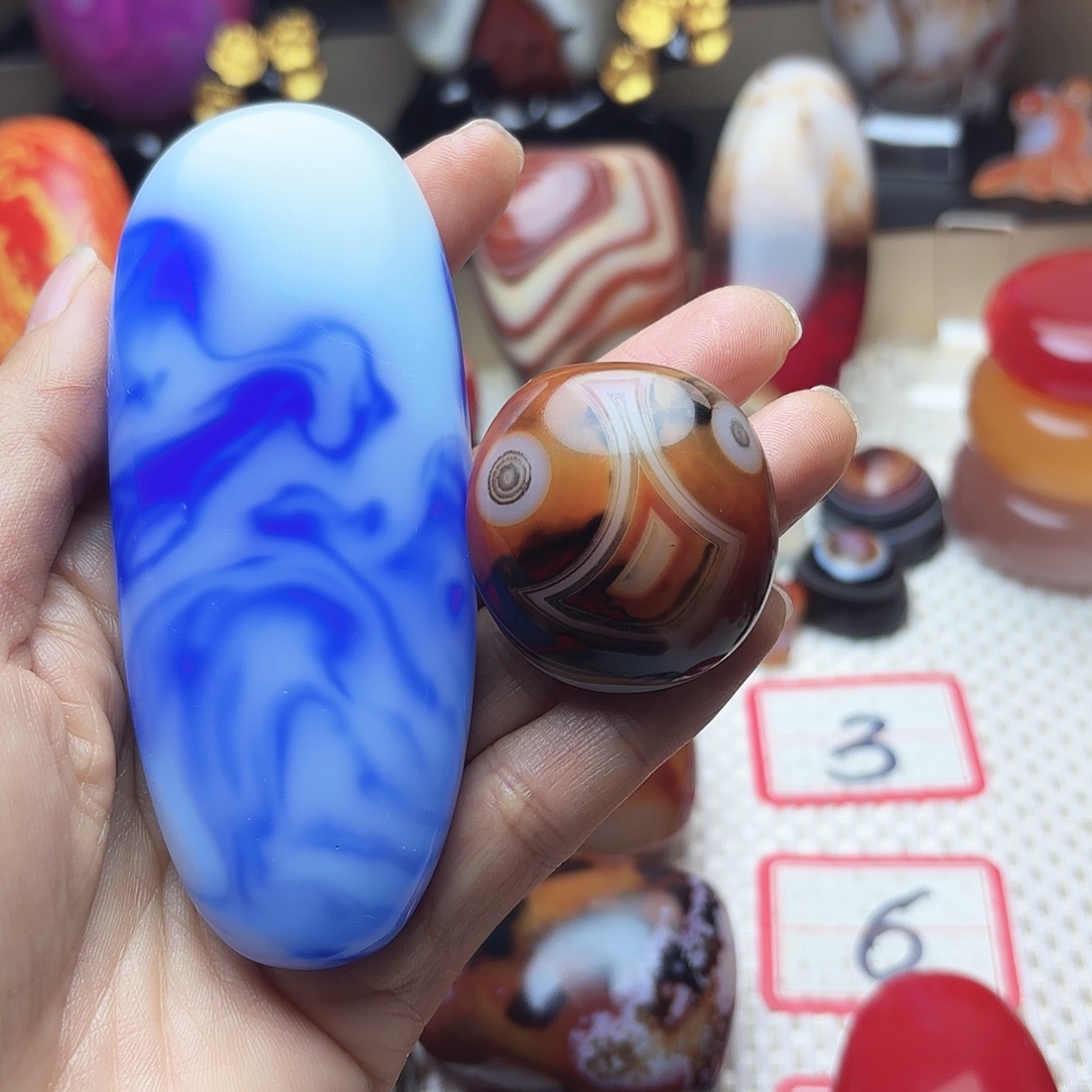 黄***善玛瑙/玉髓未镶嵌珠宝半成品