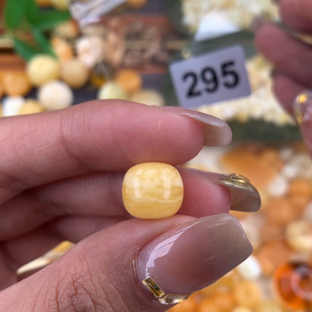 琥珀珠宝奇石未镶嵌11 一颗粉