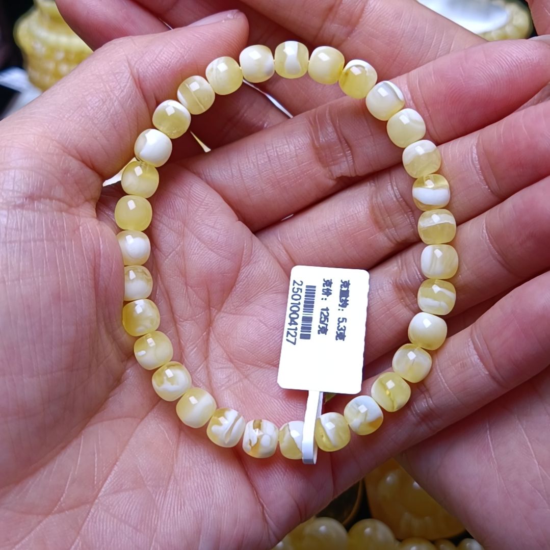 蜜蜡手串未镶嵌6.5俄料蜜蜡瓷白妖花手串