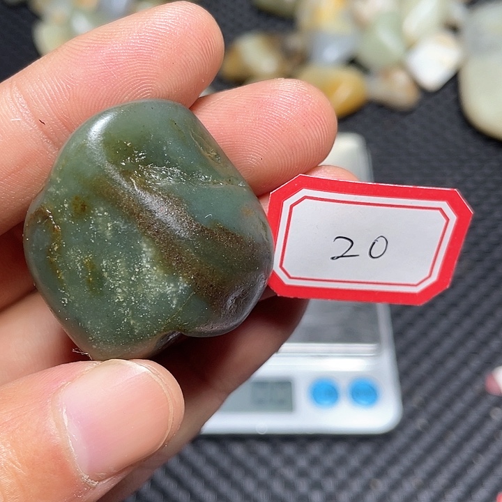 未镶嵌和田玉挂件20