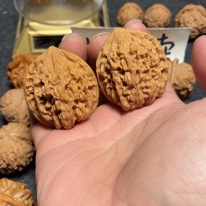 把件文玩核桃大鸡心