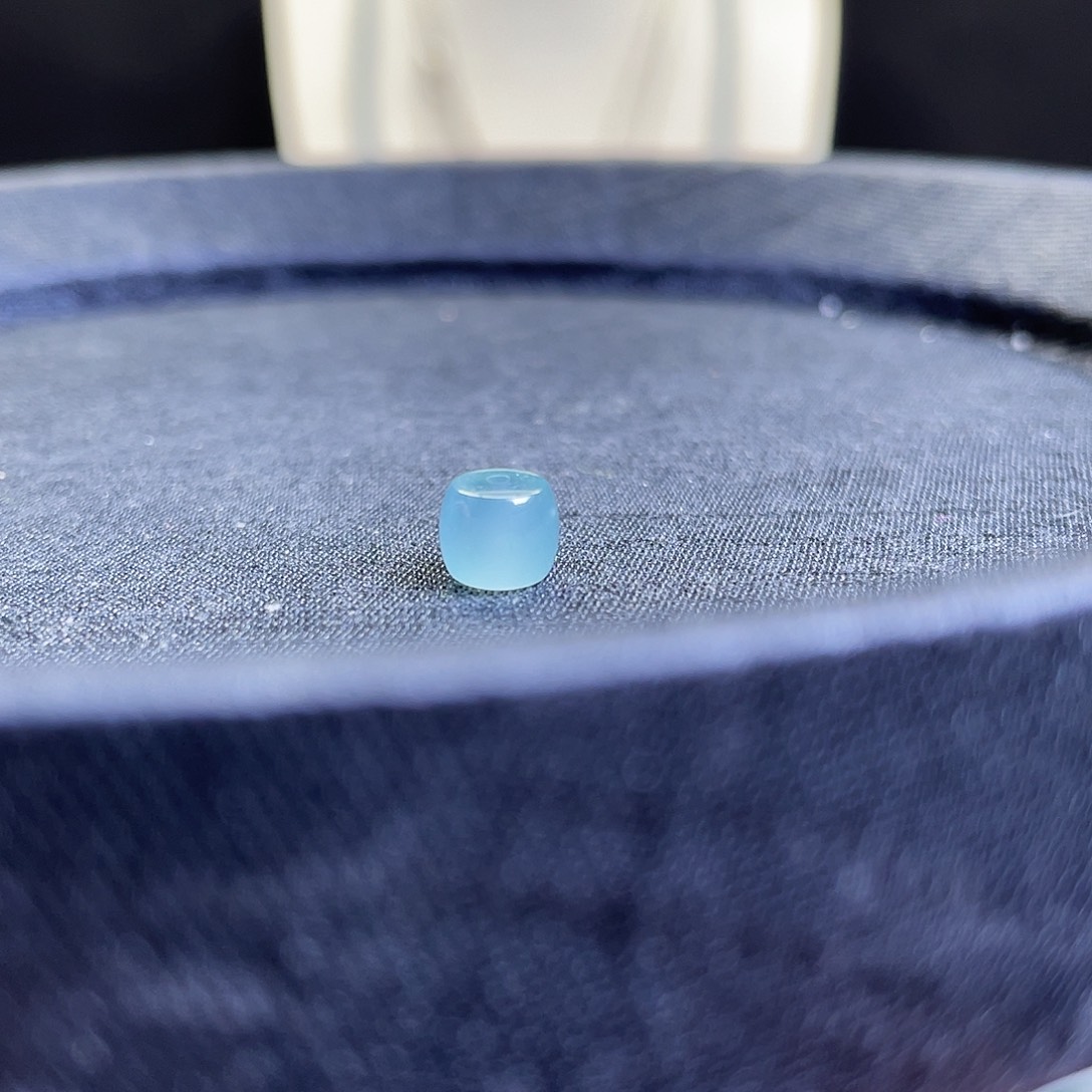 翡翠散珠天然A货卡6直切一颗