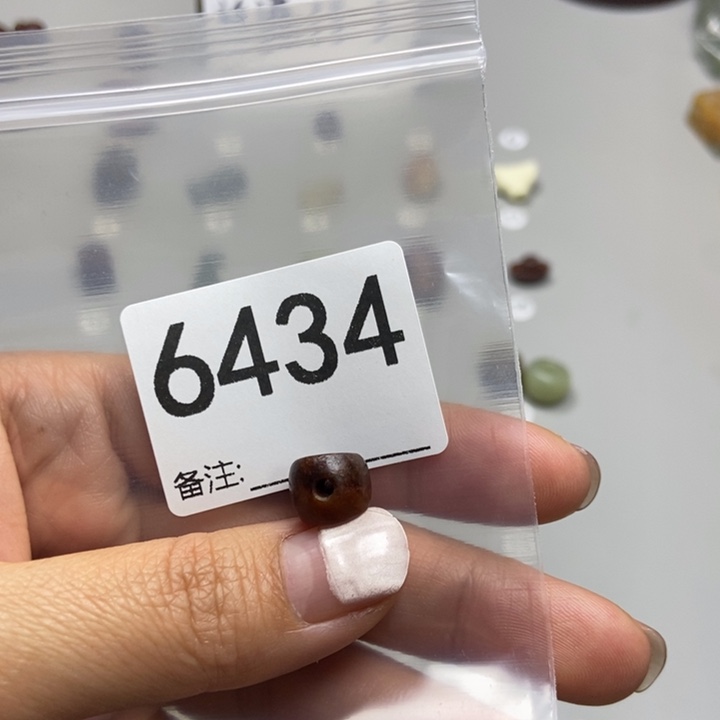青***棉蛇纹石玉未镶嵌项链