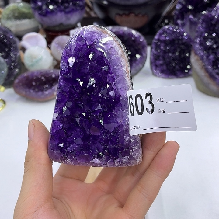 未镶嵌大型摆件（非配饰）水晶