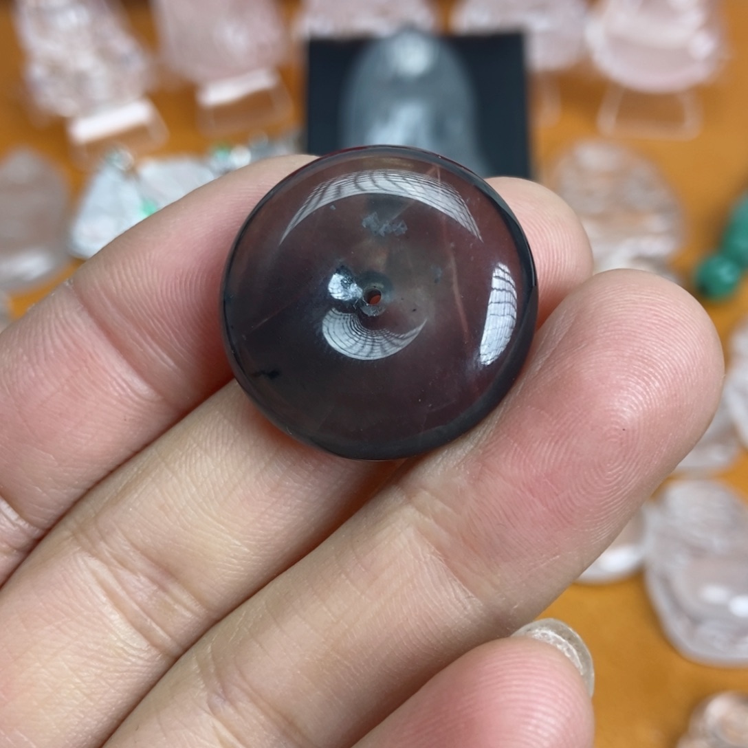 石英质玉吊坠未镶嵌