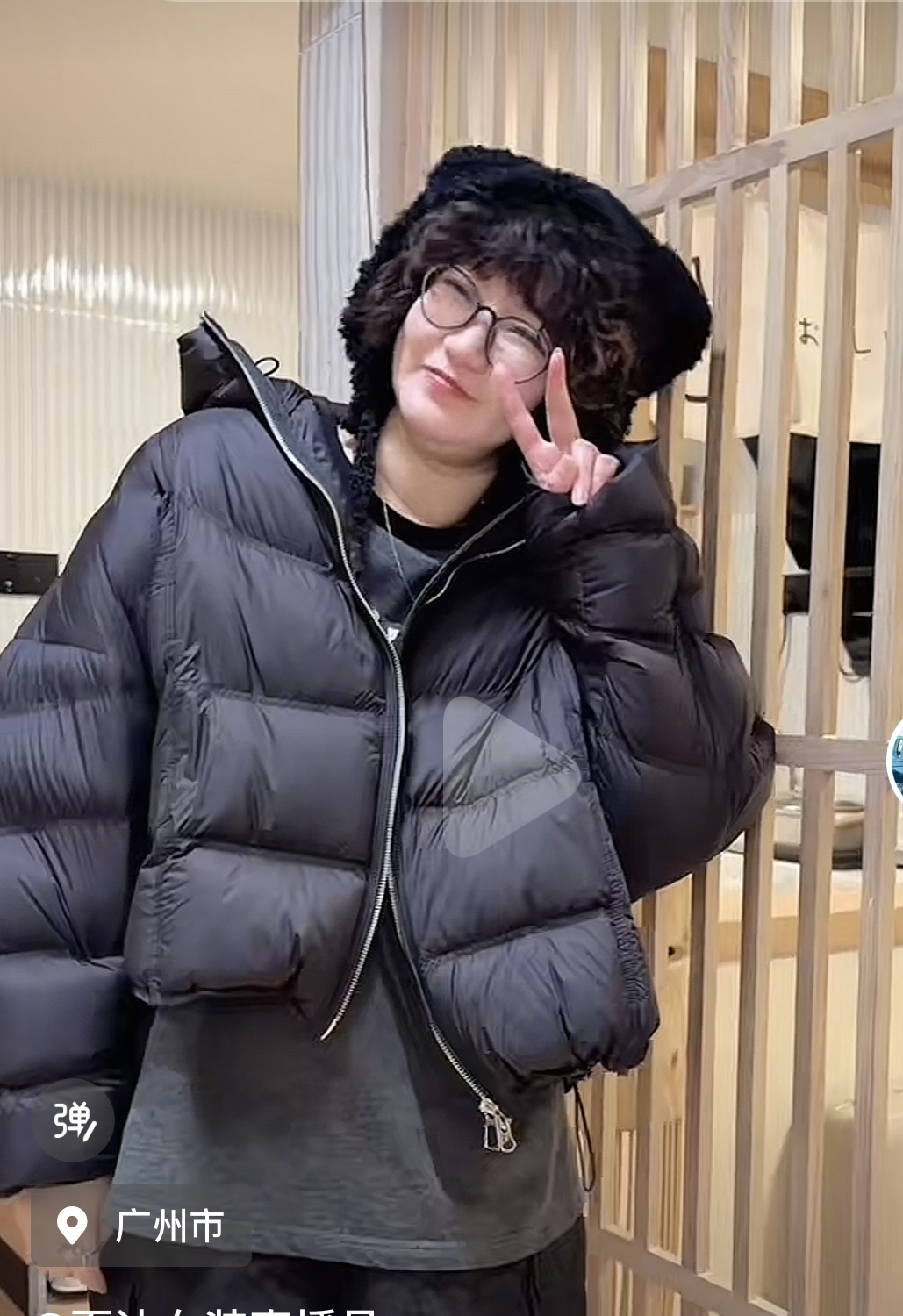 夏沐家百搭连帽拉链休闲短款羽绒服692