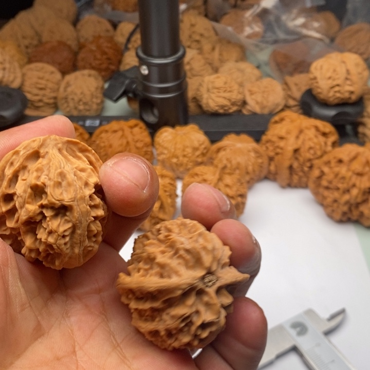 入***机吊坠文玩核桃1111111111111