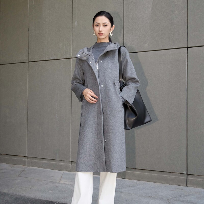 sdeer圣迪奥女装学院风高领连帽拼接毛呢长款大衣S24482513