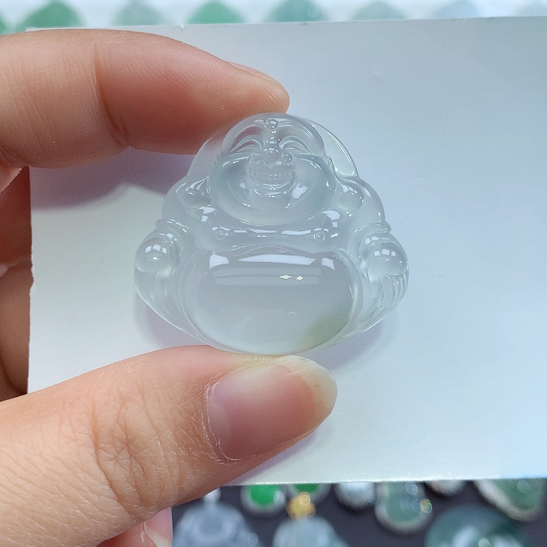 翡翠未镶嵌颈饰佛公