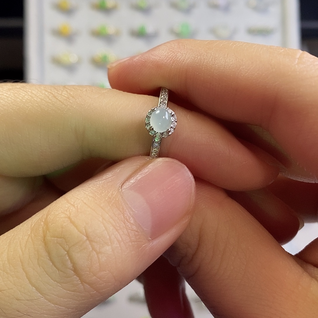 翡翠未镶嵌戒指翡翠戒指