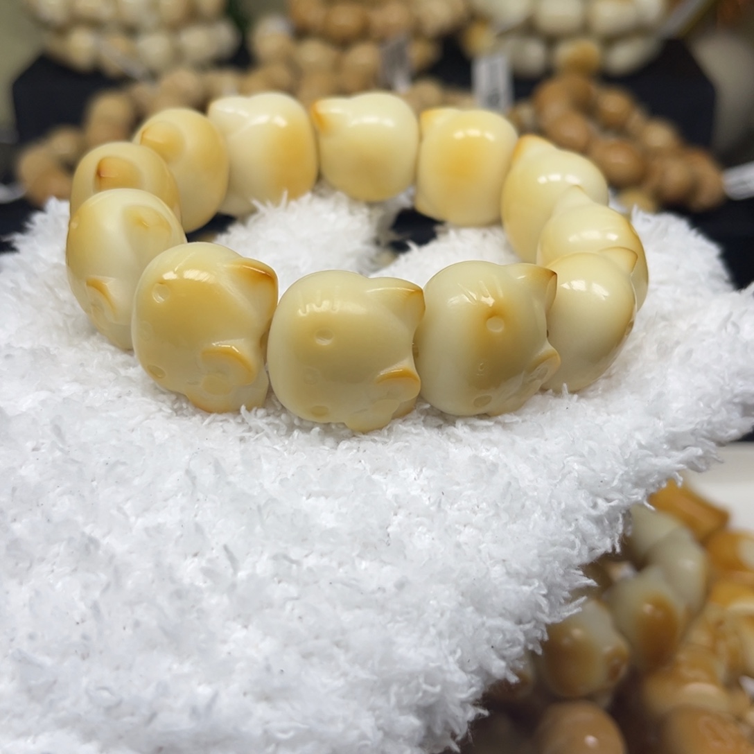 白玉菩提手串8.6.19微瑕kt 猫头