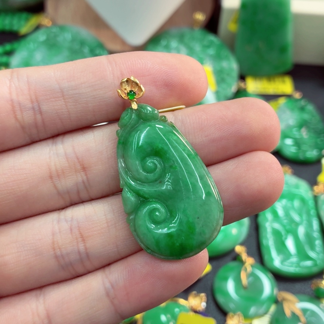 翡翠18K金镶嵌吊坠(不含链)