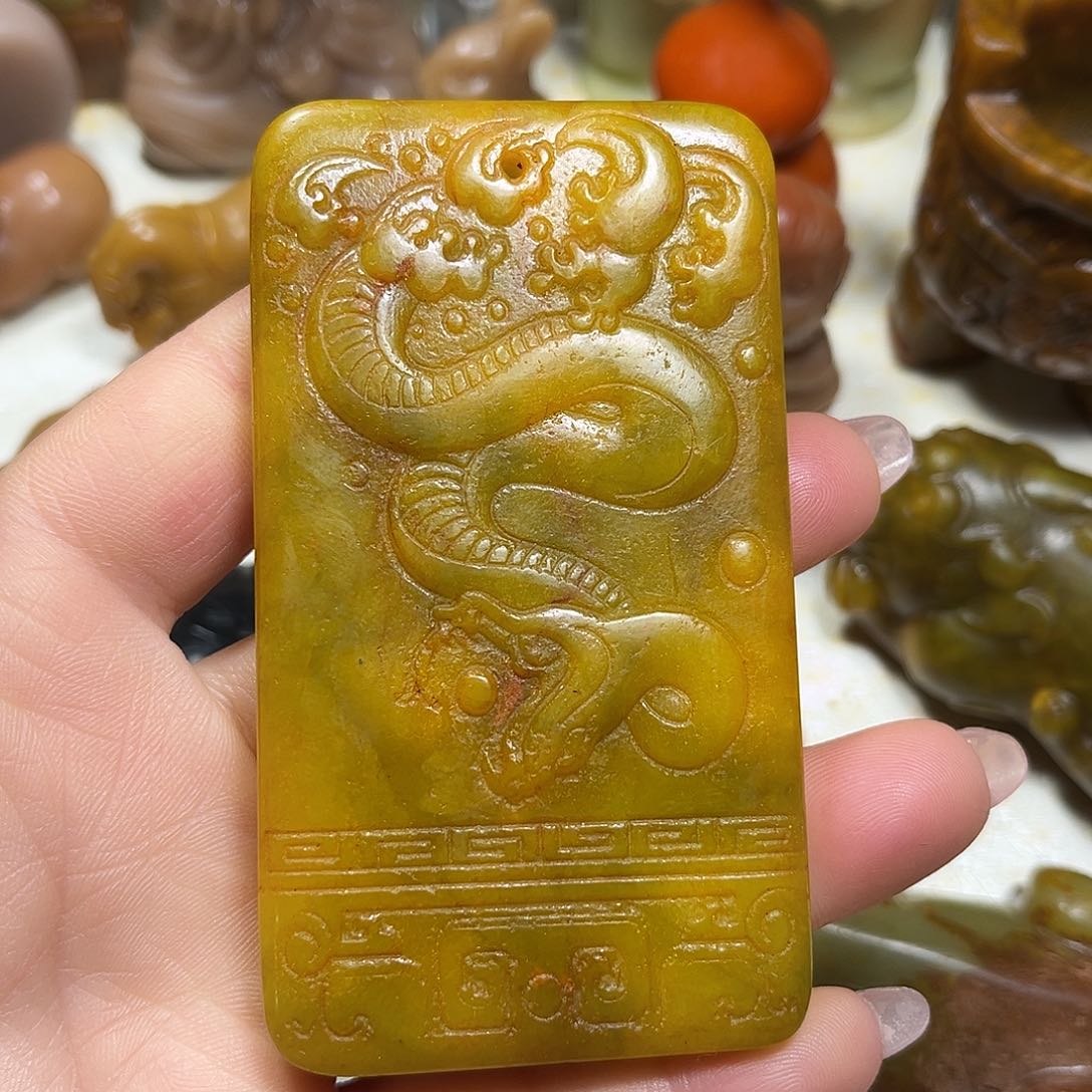 白玉菩提吊坠白玉菩提吊坠