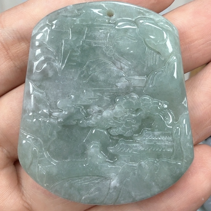 翡翠挂件未镶嵌翡翠