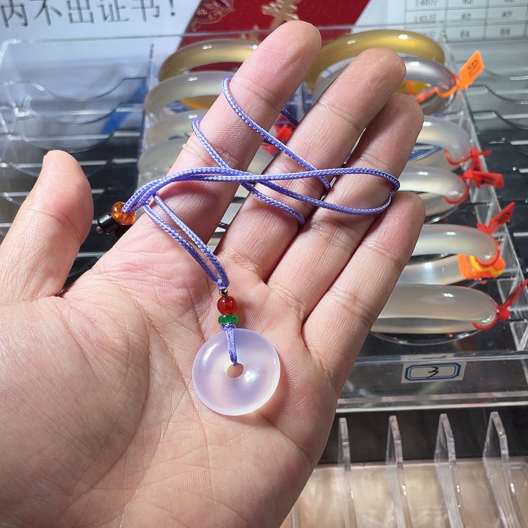 玛瑙/玉髓颈饰未镶嵌