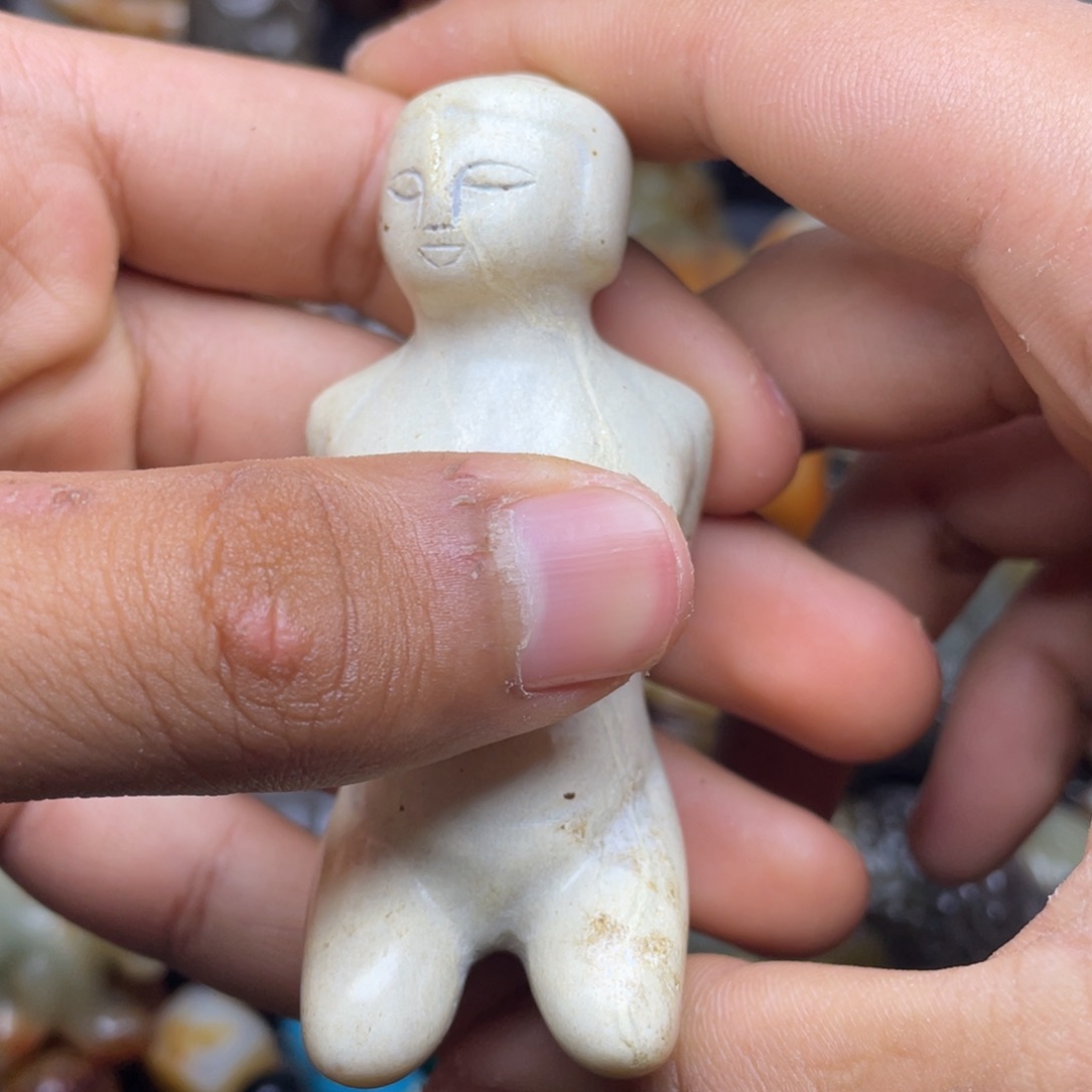 和田玉（糖玉）未镶嵌挂件