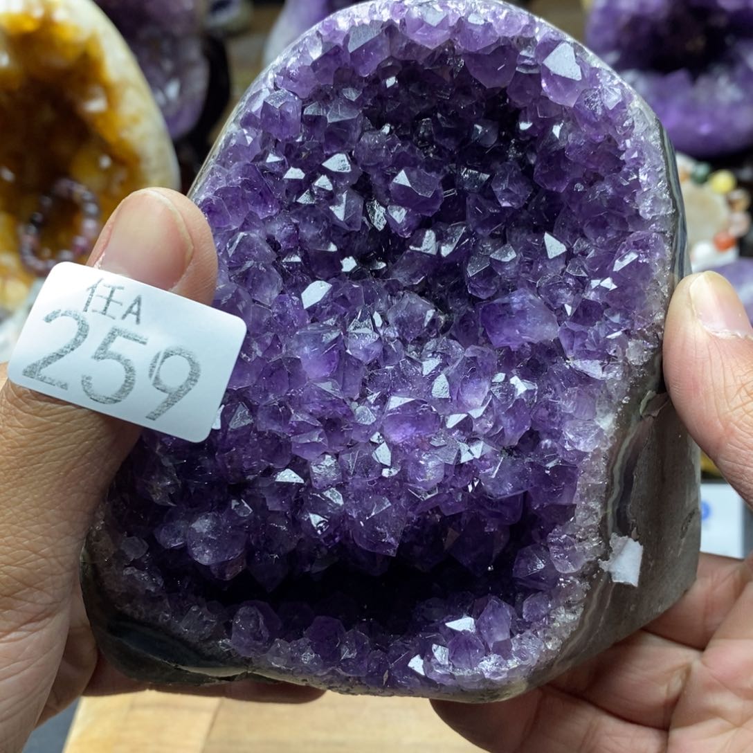 未镶嵌大型摆件（非配饰）水晶