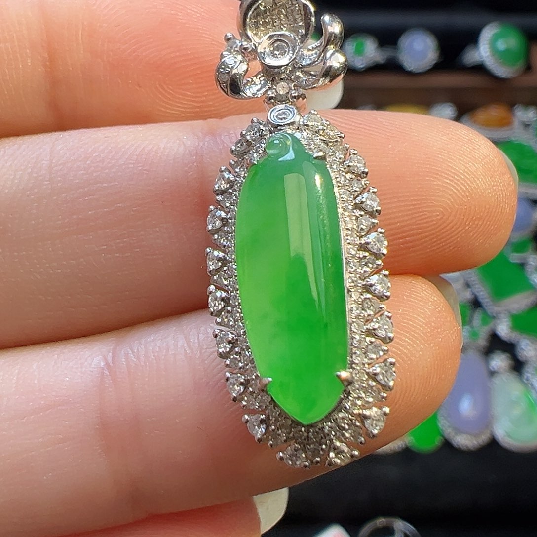 翡翠戒指18K金镶嵌收货48小时鉴赏期