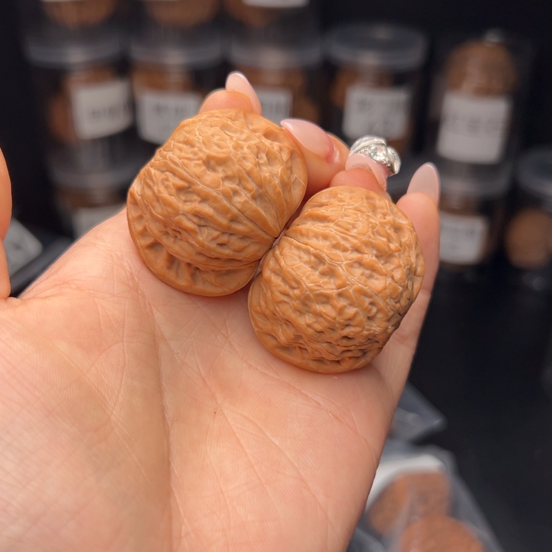 文玩核桃吊坠Q***天铁锤