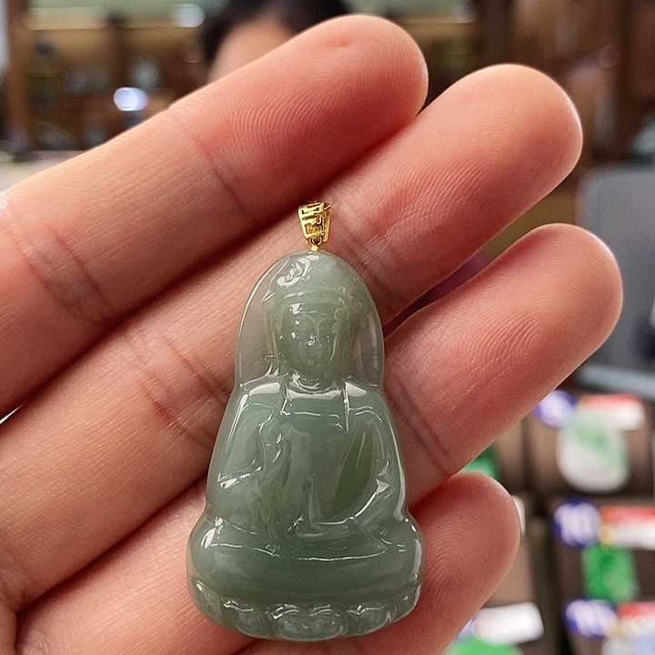 翡翠颈饰18K金镶嵌观音