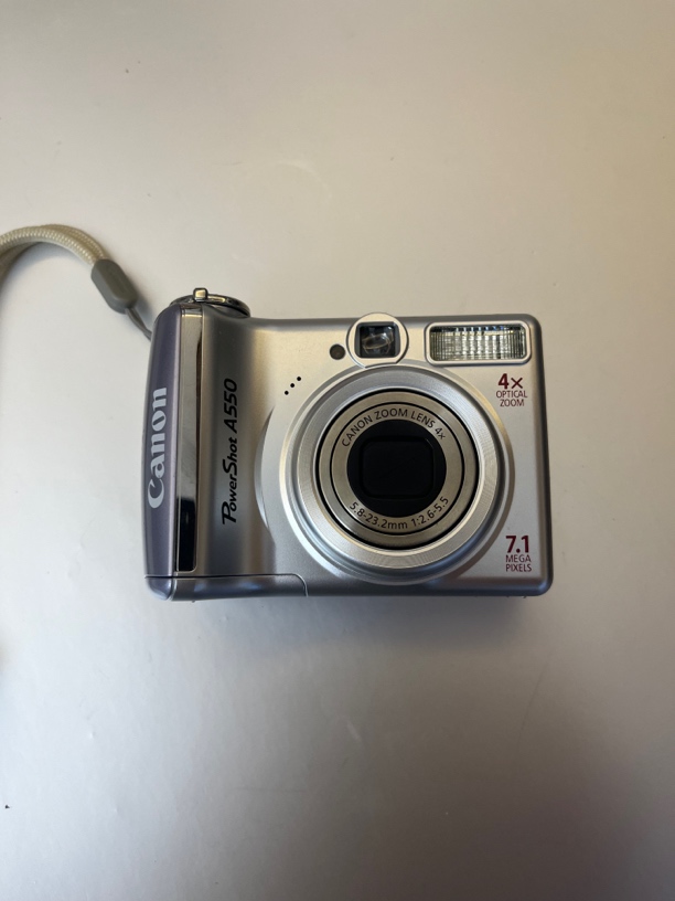 95新 Canon/佳能 a550 710w像素，4倍光学变焦 冷白皮氛围感