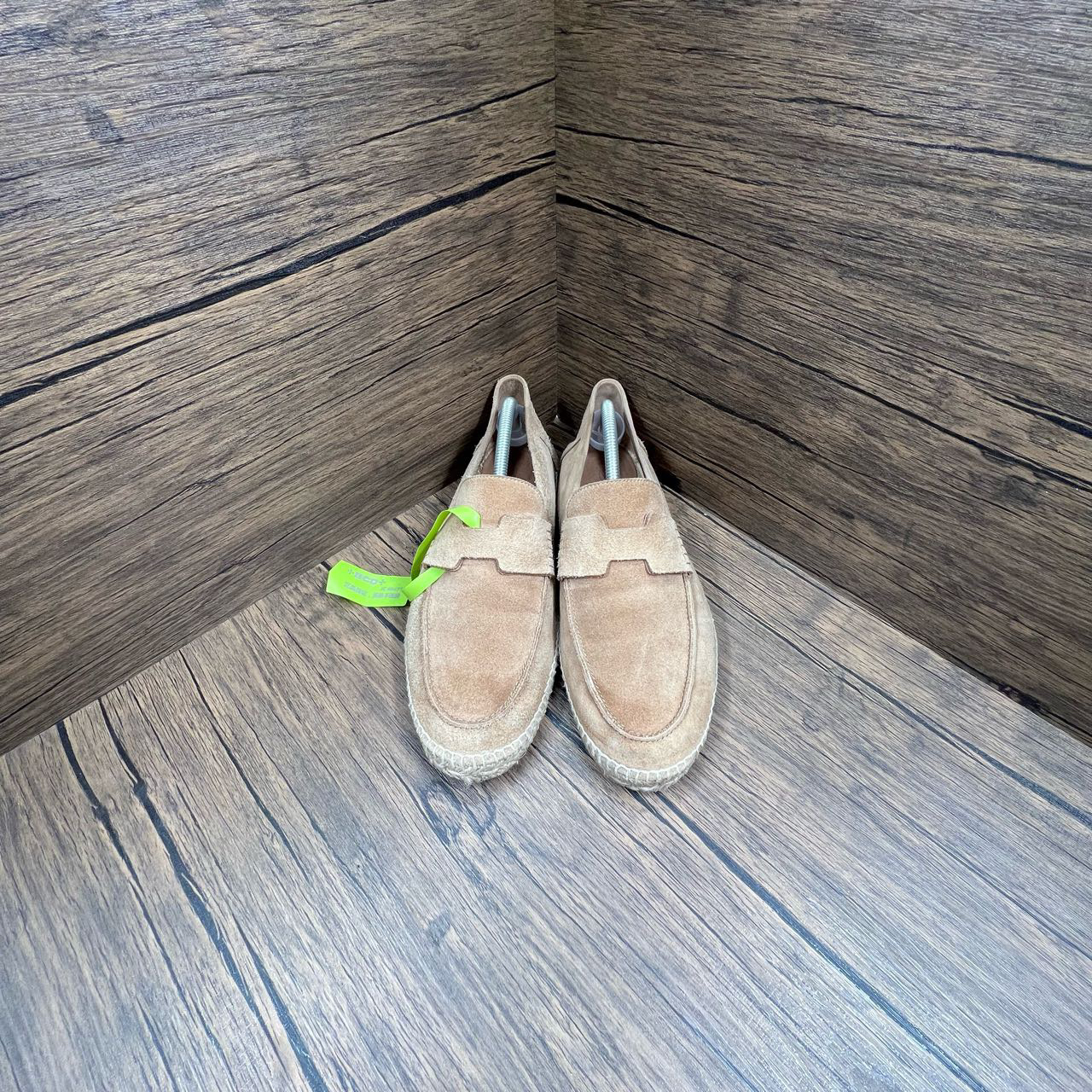 90新 Hermes/爱马仕 卡其色渔夫鞋 43码/9新/无配件