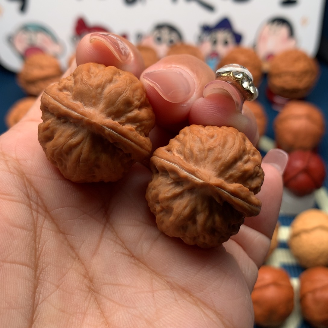 文玩核桃把件玉石方尊