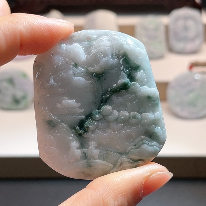 翡翠未镶嵌颈饰翡翠