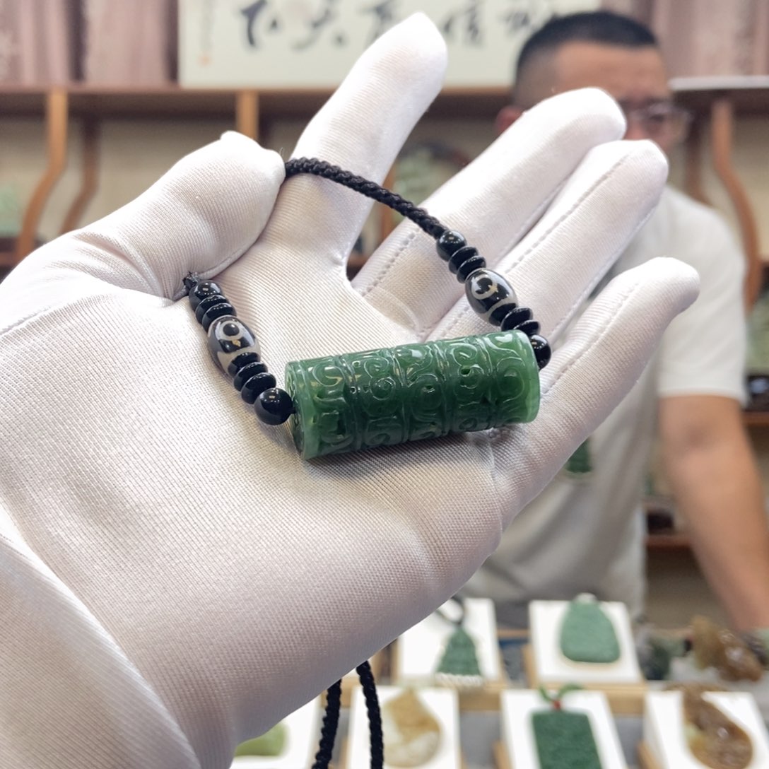 和田玉（碧玉）未镶嵌颈饰