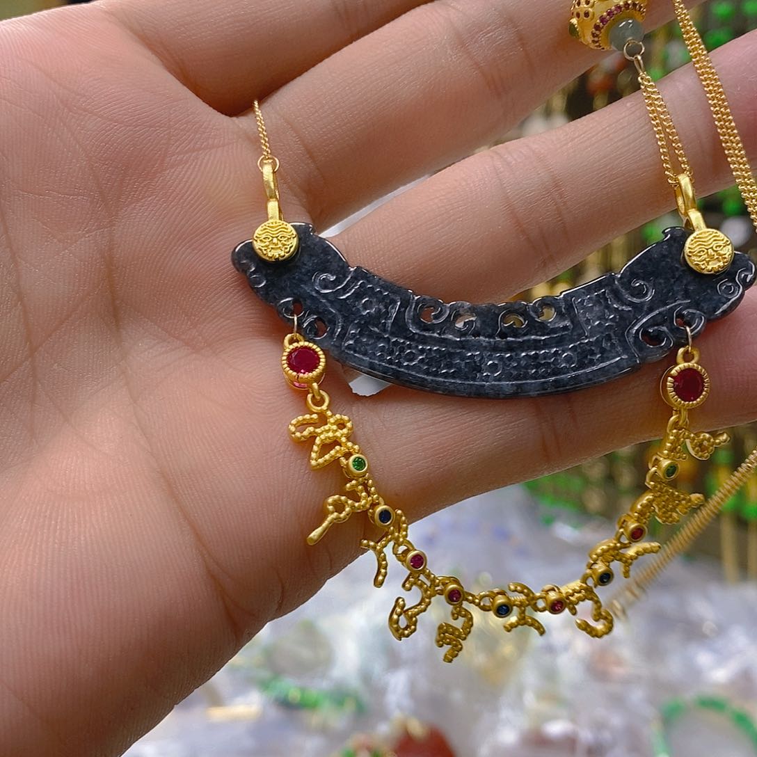 翡翠合金耳饰翡翠