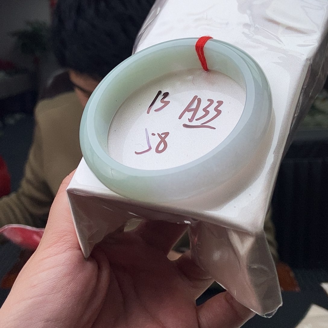 翡翠手镯未镶嵌拍一发一